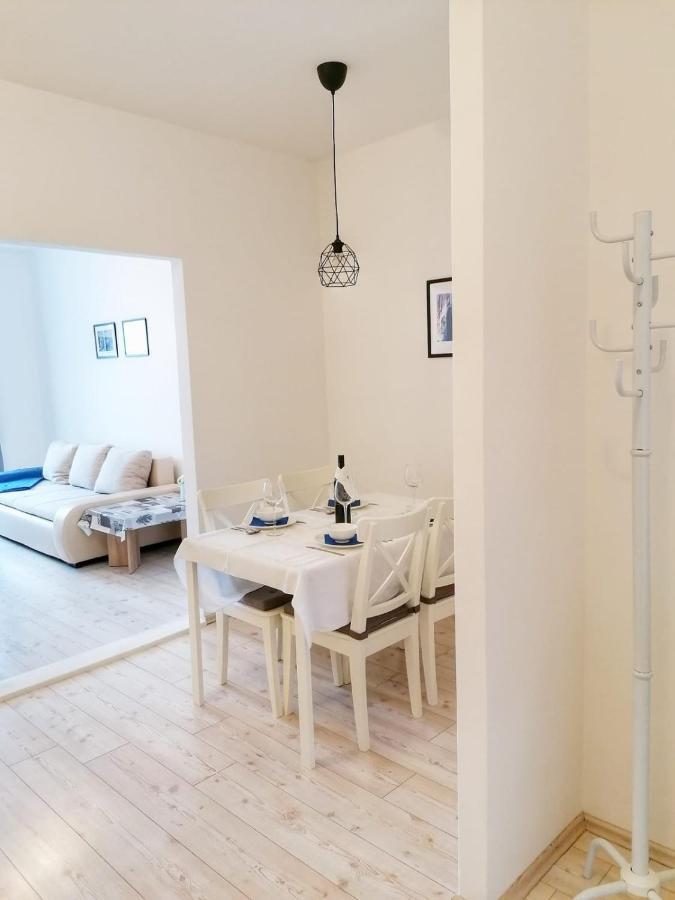 Apartments Valiza Сень Экстерьер фото